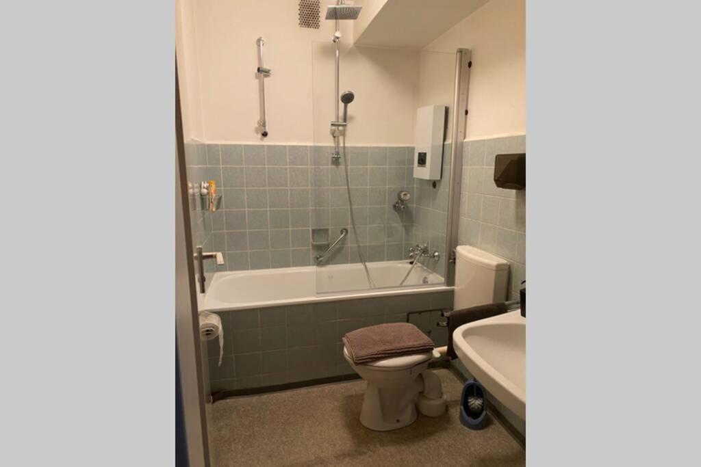 Ein Helles Und Geraumiges Zimmer Am Bremer Hauptbahnhof. 外观 照片